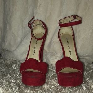 Avenue platform sandal